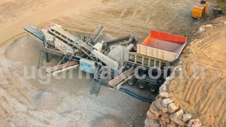 mobile-crushing-screening-plant1